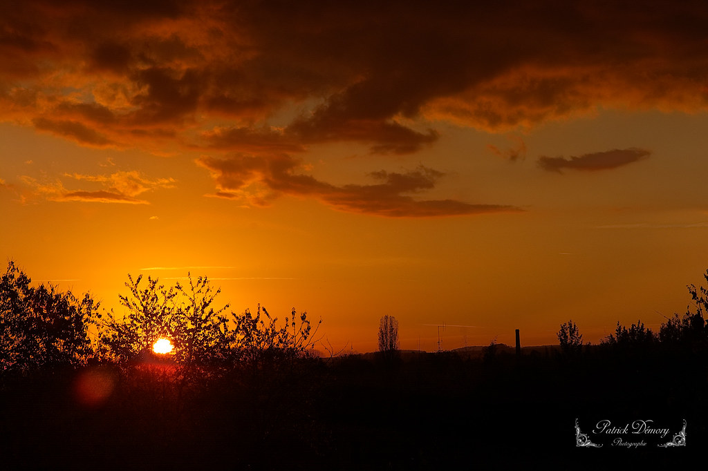 Coucher de soleil sur la Picardie | Ciel rouge le soir laiss… | Flickr
