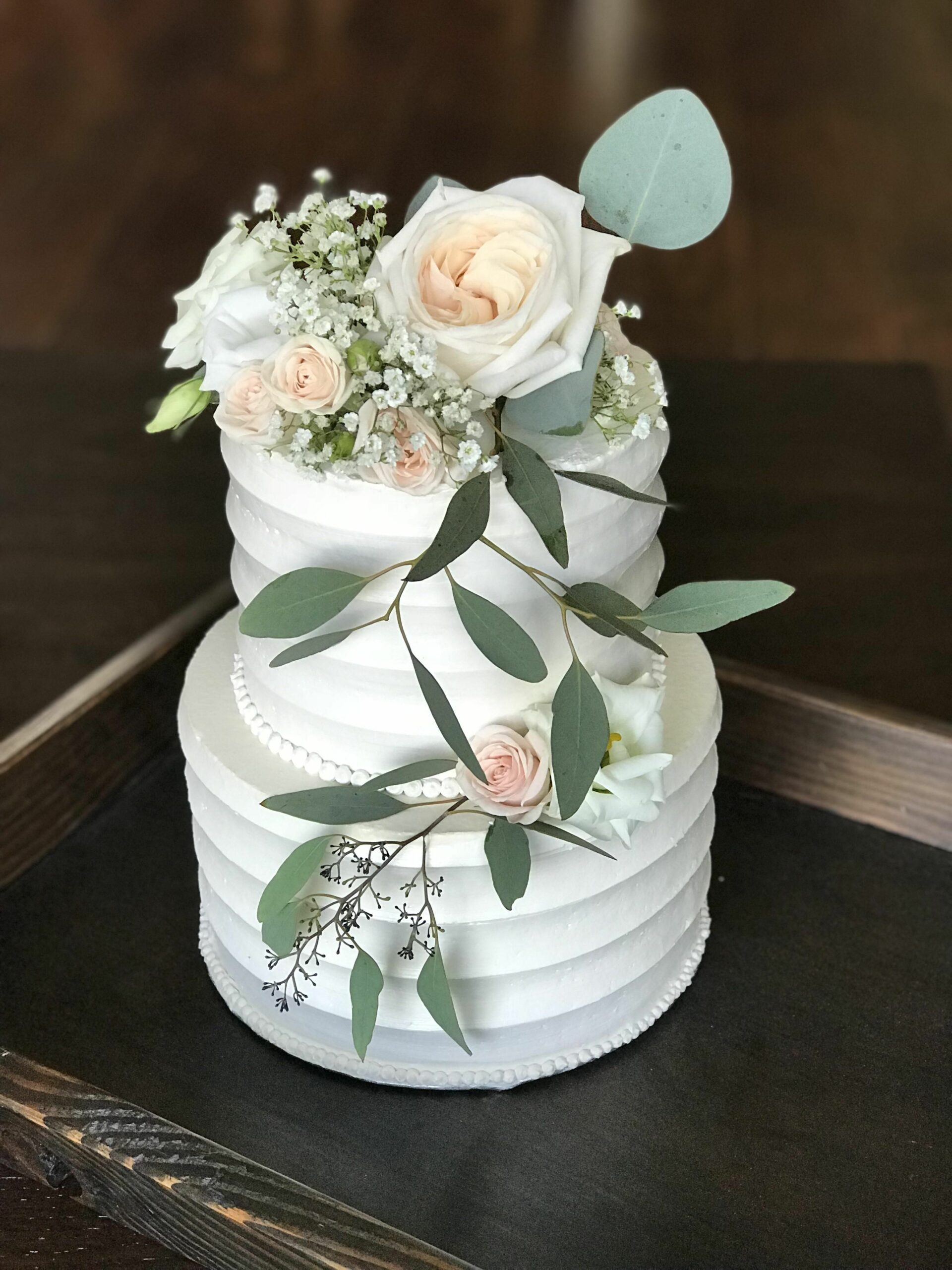 [homemade] two tier wedding cake with fresh florals Food Recipes | Wedding cakes with flowers ...