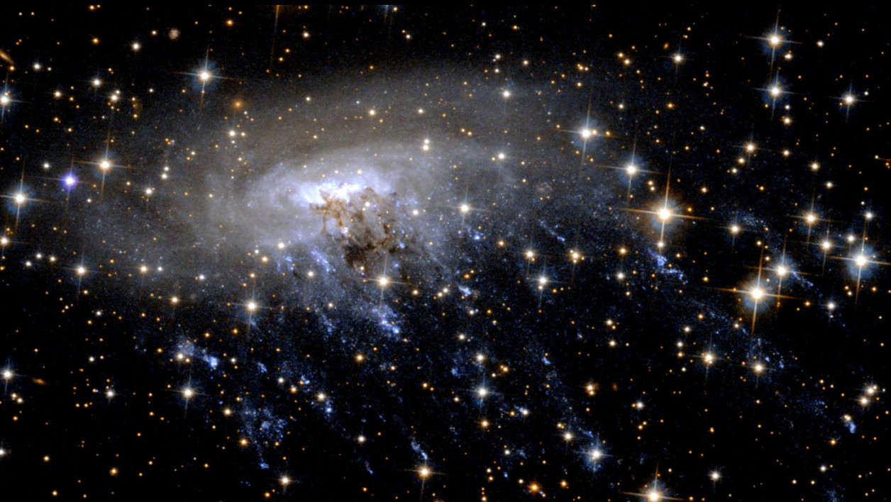 La désintégration d'une galaxie prise en photo par Hubble