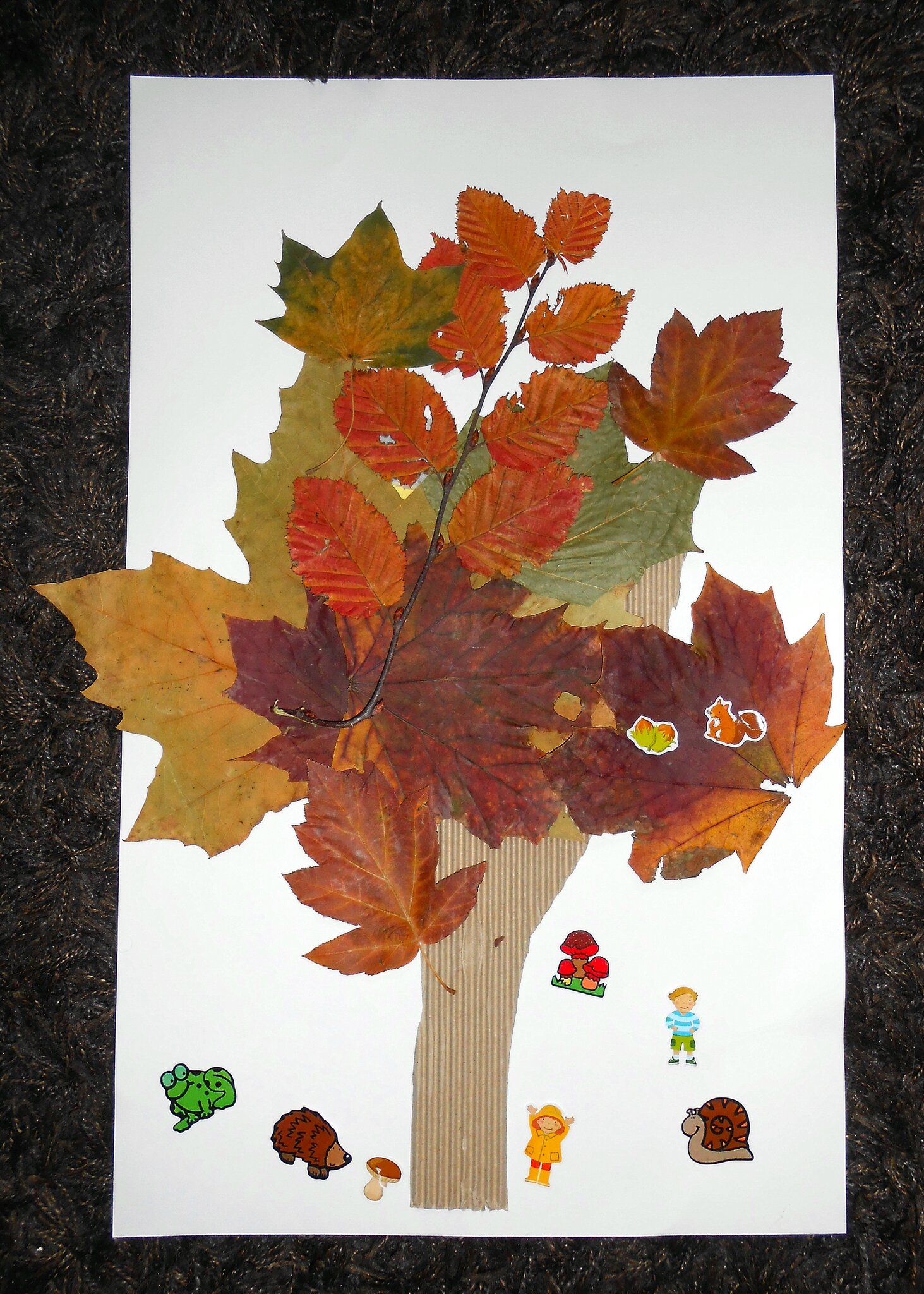 Tableau d'automne: l'arbre en feuilles - La Maison Féerique