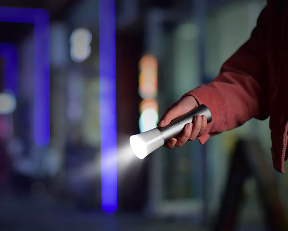 La lampe torche multifonction de Xiaomi à 16 €, mettez un peu de lumière dans votre vie
